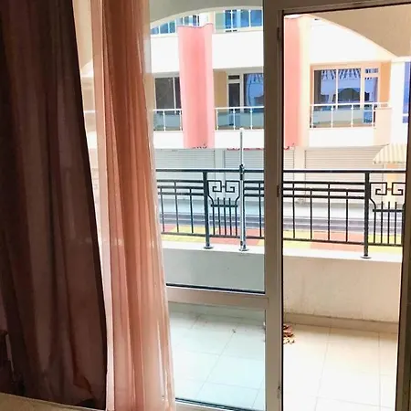 Апартамент С 1-Й Спальней В 50 Метрах От Пляжа! * Слънчев бряг